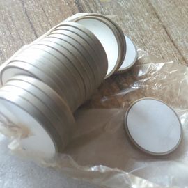 Bahan Keramik Bulat Piezoelektrik Tahan Panas Disesuaikan Dalam Warna Putih