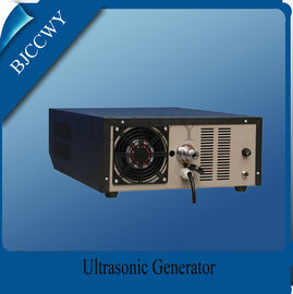 Multi - frekuensi ultrasonik Pulse Generator 2400W untuk USG Cleaner